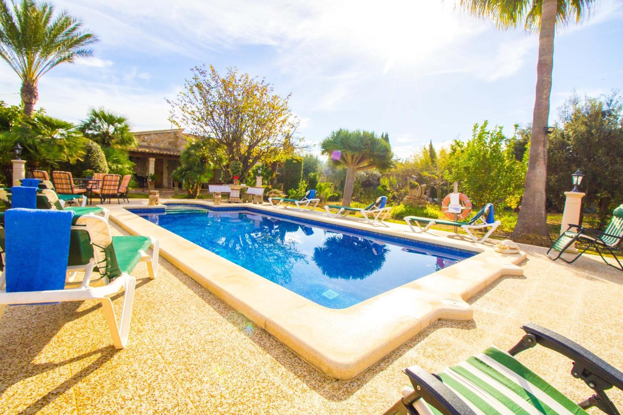 Sunny With Private Pool, Ac And Wifi Port de Pollença