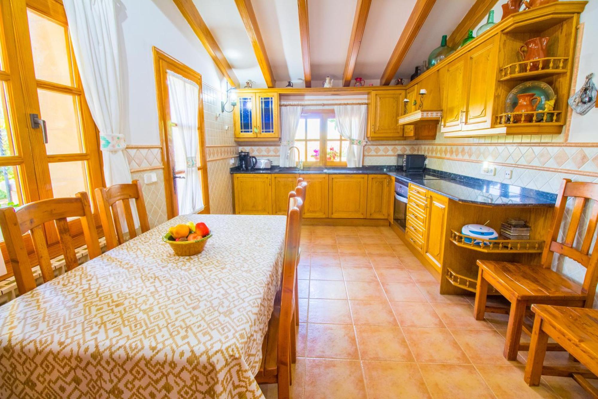 Sunny With Private Pool, Ac And Wifi